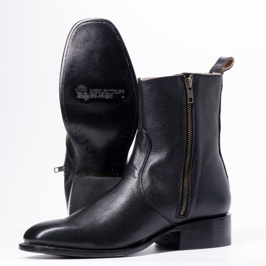 The Irish River (Black)