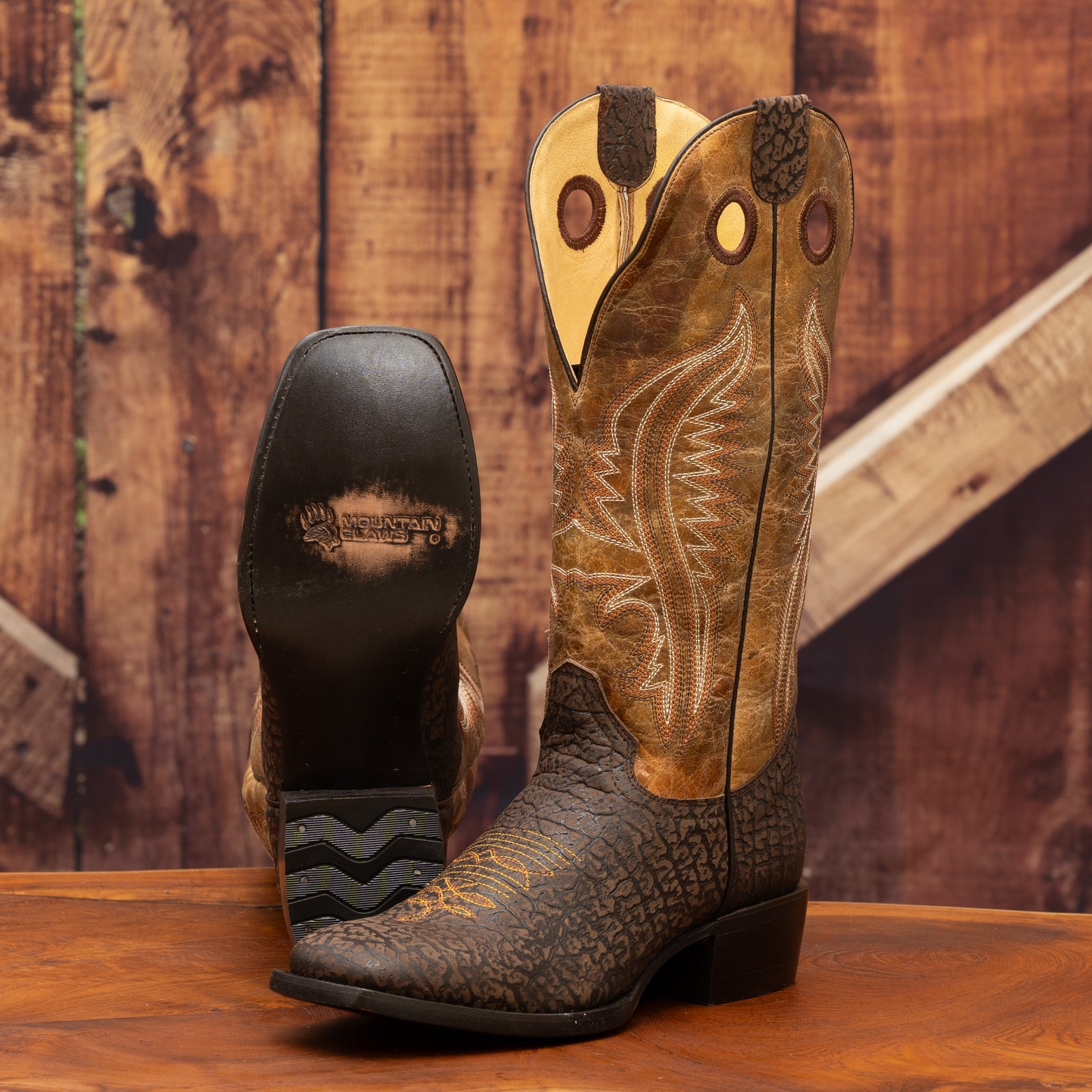 Tan Stud™ Men's Boot