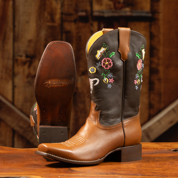 Radiant Steer™ (Women's Boots)